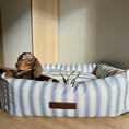 Bild in Galerie-Betrachter laden, Crete Wasserdichtes Hundebett
