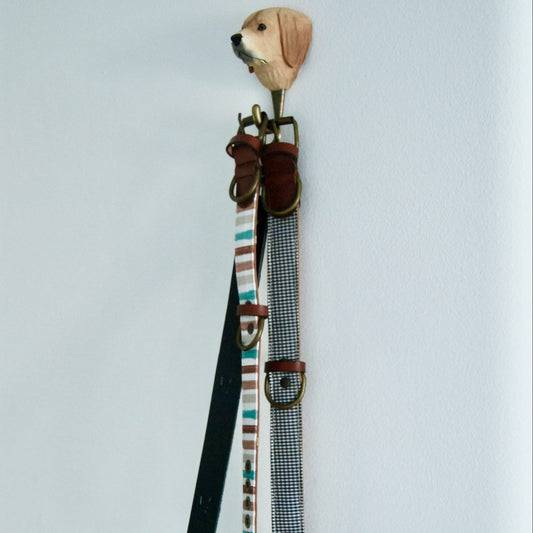 Golden retriever perchero modelo 3
